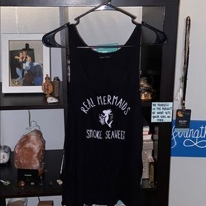 Real Mermaids Smoke Seaweed Tank